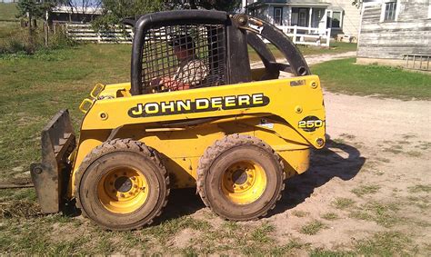 2000 john deere 250 skid steer reviews|2000 jd skid steer loader.